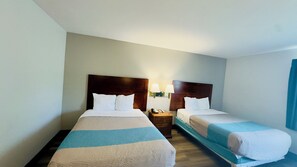 Desk, laptop workspace, blackout curtains, iron/ironing board - Motel 6 McGraw, NY - Cortland (Cortland)