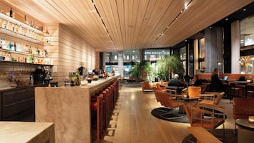 Bar (en la propiedad)