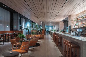 Bar (in der Unterkunft)