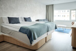 Literie hypoallergénique, minibar, coffres-forts dans les chambres