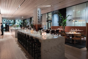 Breakfast, lunch and dinner served - Nordic Light Hotel (Stockholm)