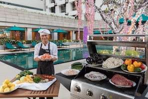 BBQ/picnic Area - Holiday Inn Bangkok by IHG (Bangkok)