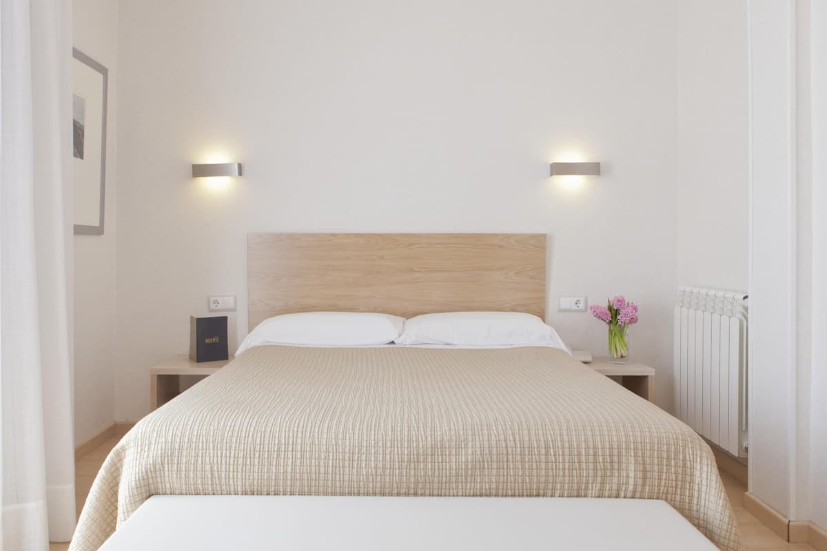 Allergikerbettwaren, Daunenbettdecken, Minibar, Zimmersafe