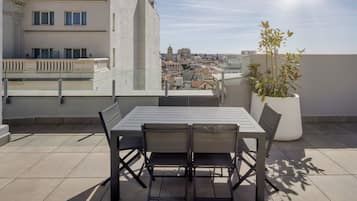 Ropa de cama hipoalergénica, cubrecamas y minibar