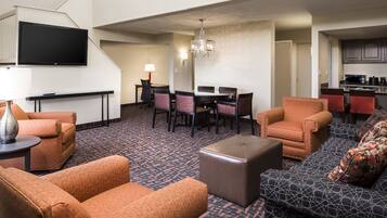 1 bedroom, in-room safe, desk, iron/ironing board