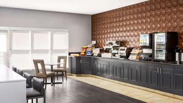 Free daily continental breakfast