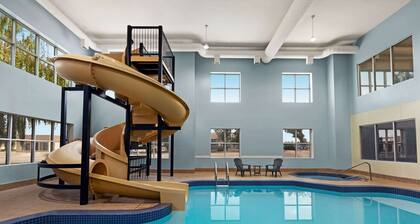 Wingate by Wyndham Lethbridge