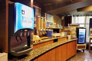 Petit déjeuner buffet compris