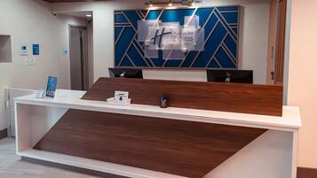 Check-in/check-out kiosk