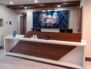 Check-in/check-out kiosk - Holiday Inn Express and Suites Vineland Millville by IHG (Vineland)