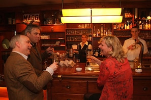 Bar (en la propiedad)