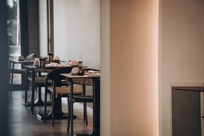 Free daily continental breakfast  - ananea Tropea Yachting Resort (Tropea)