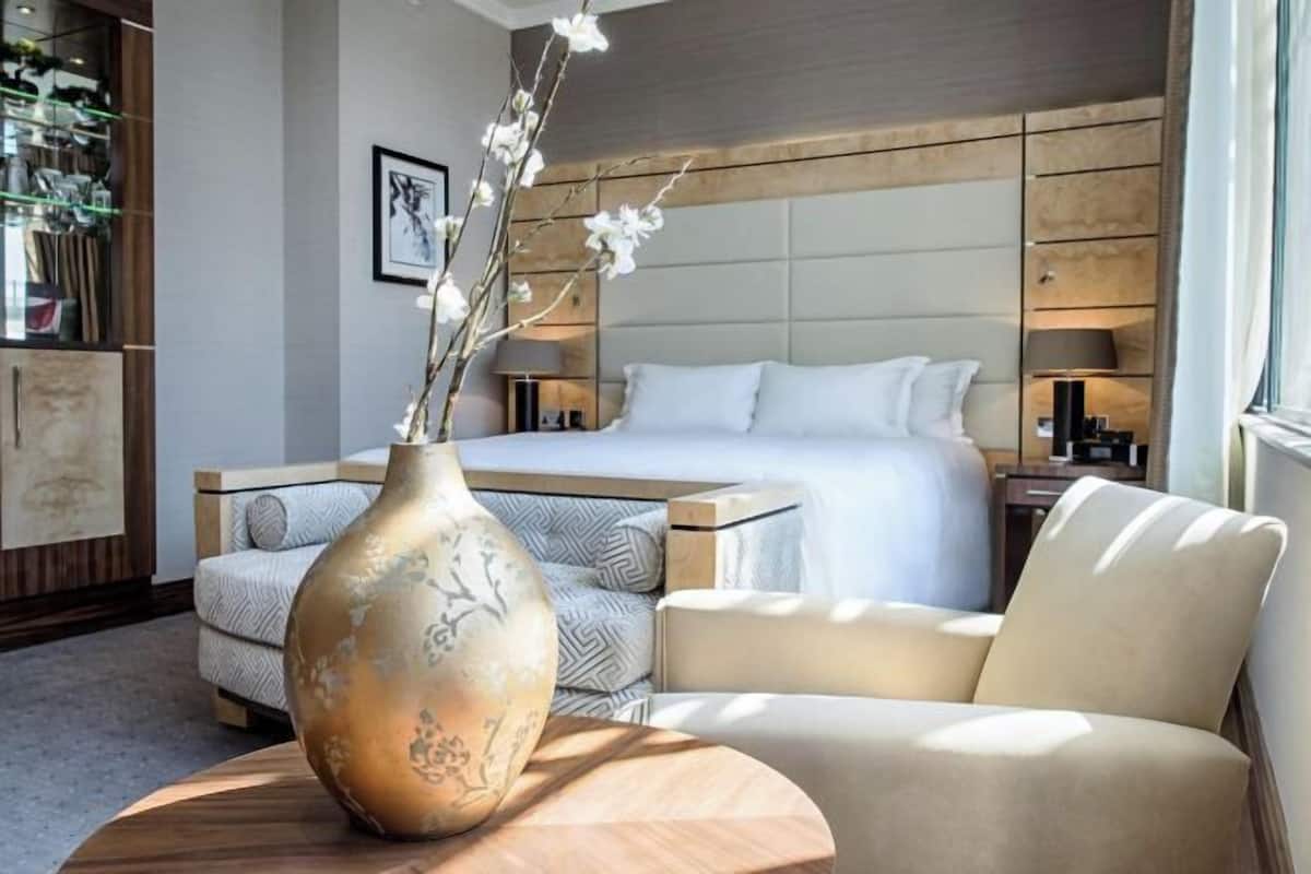 Literie de qualité supérieure, minibar, coffres-forts dans les chambres