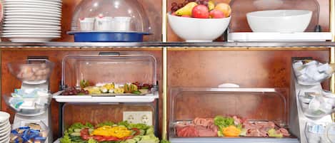 Daily buffet breakfast (EUR 15 per person)