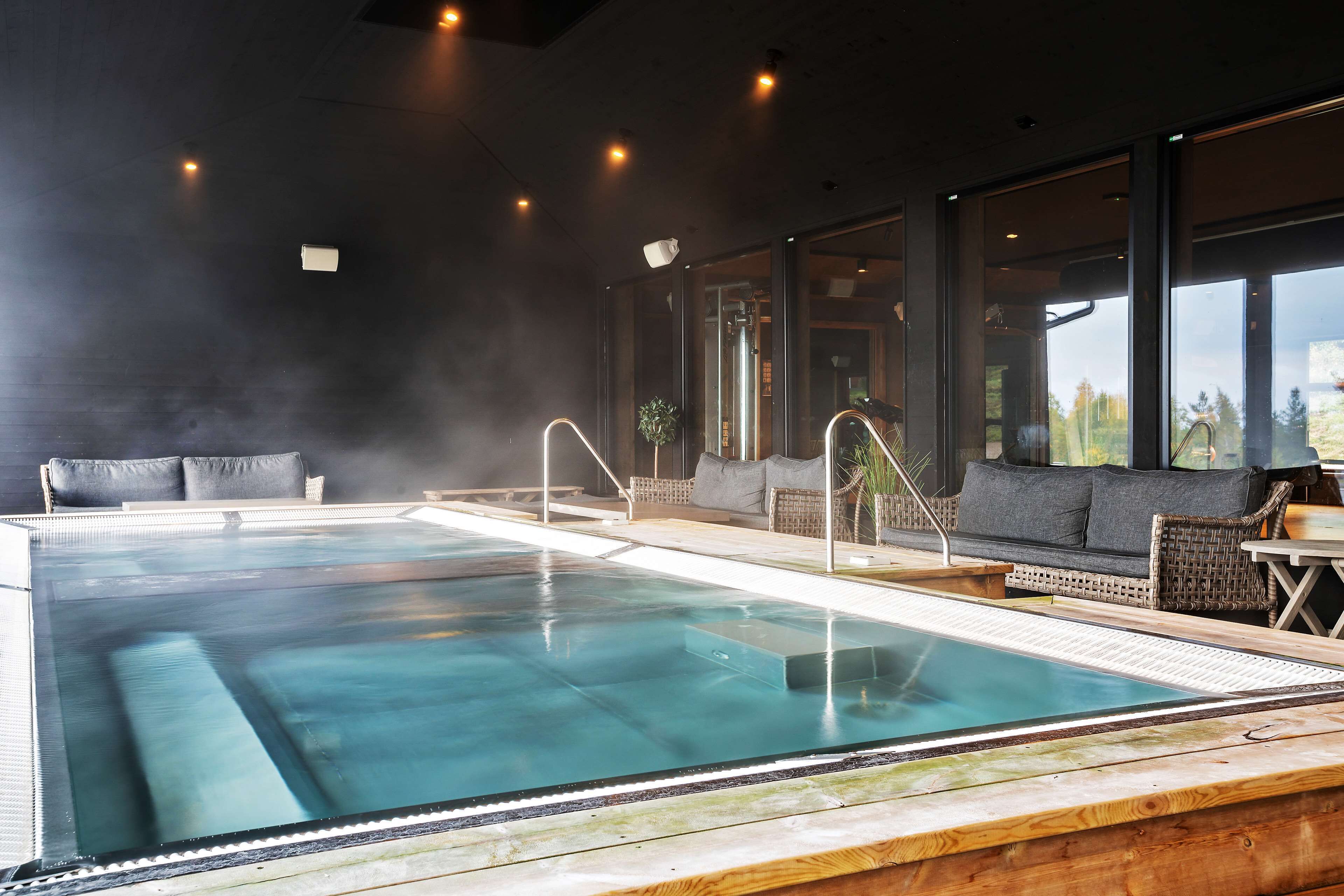 sauna, hot tub, steam room, hot springs/mineral springs, body treatments