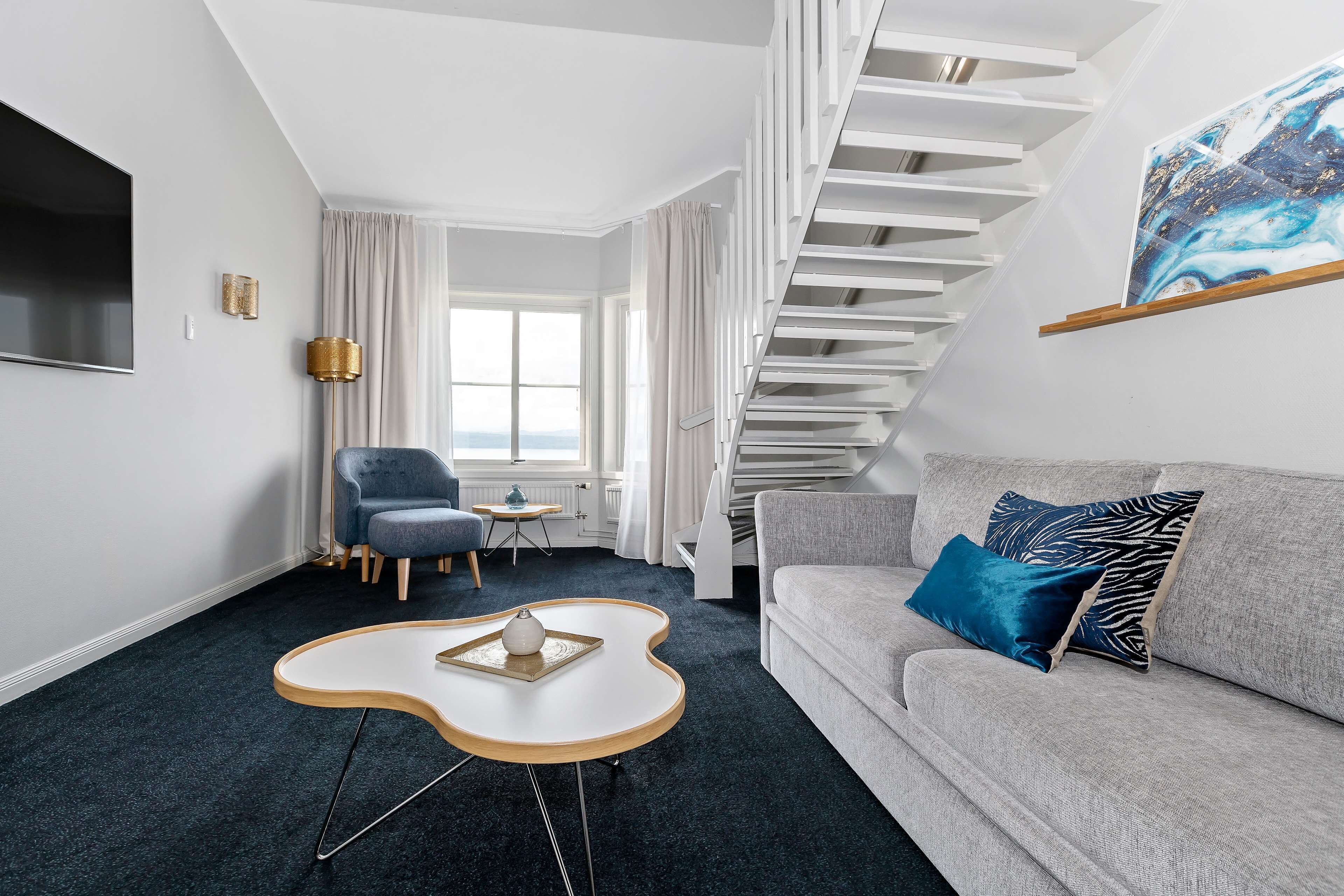 suite, 2 single beds, non smoking, sea view (with sofabed) | 1 bedroom, blackout curtains, cots/infant beds, free wifi