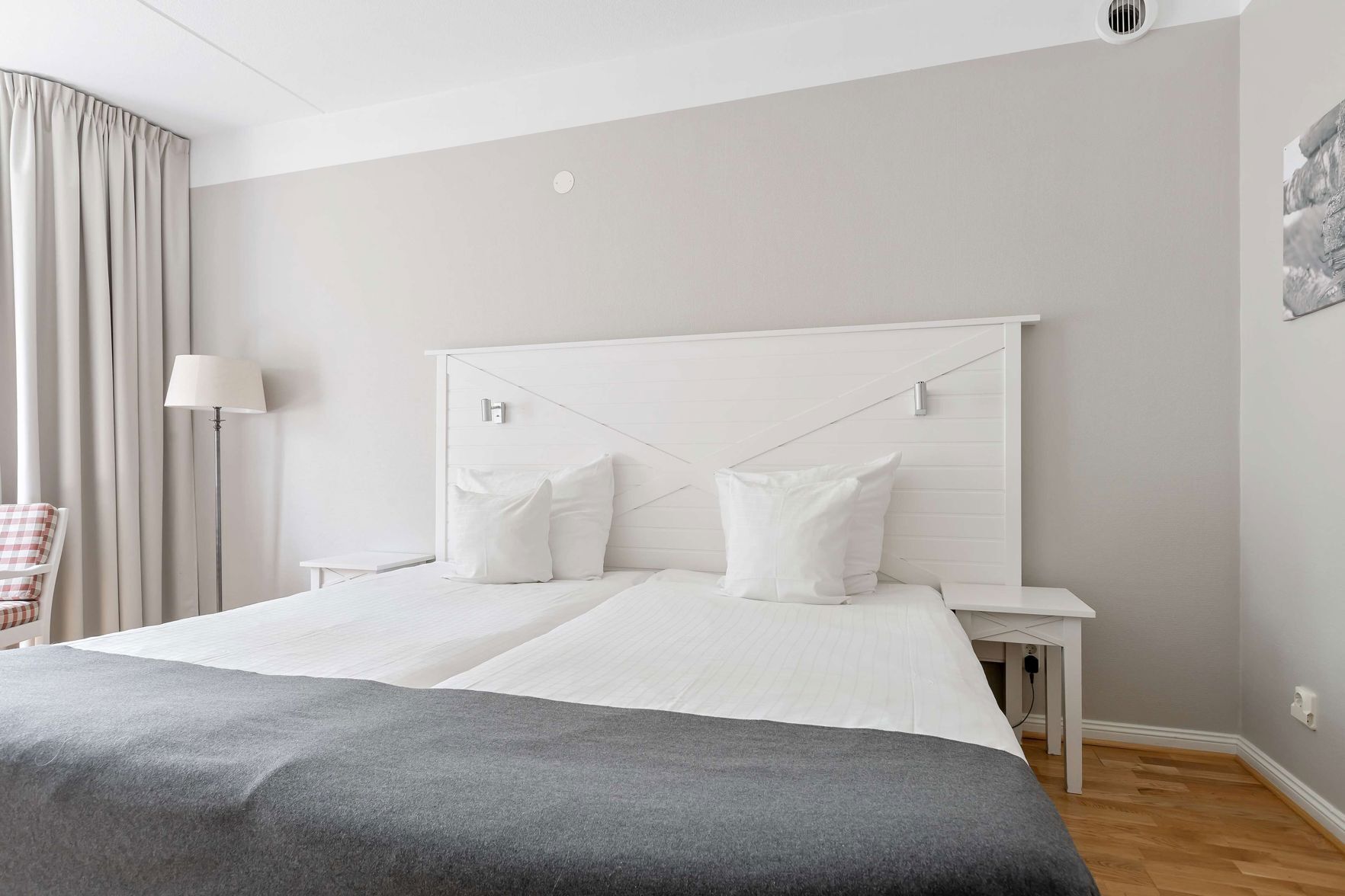 Blackout curtains, cots/infant beds, free WiFi, bed sheets