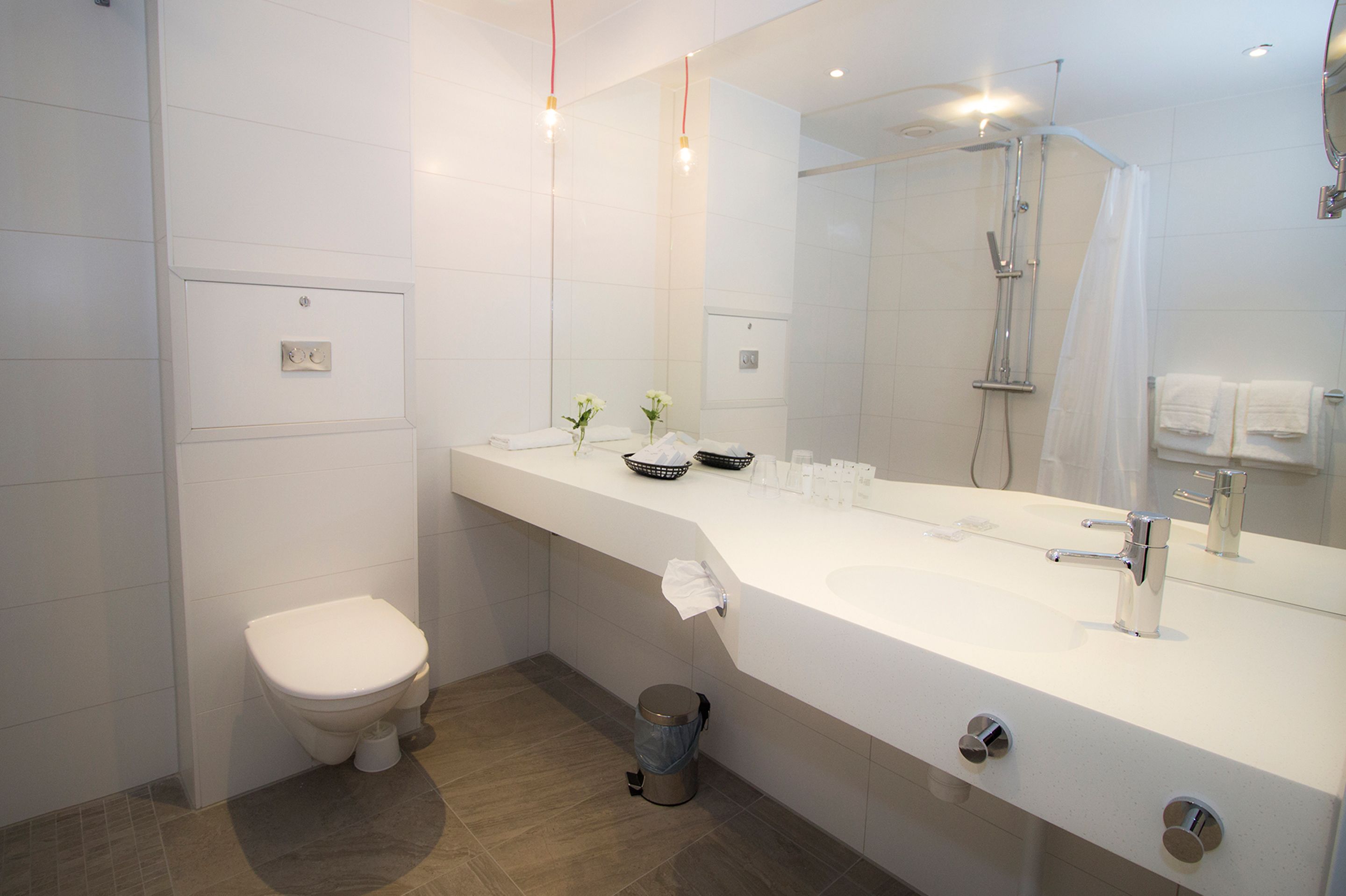 comfort family room - separate building | bathroom | shower, hair dryer, towels