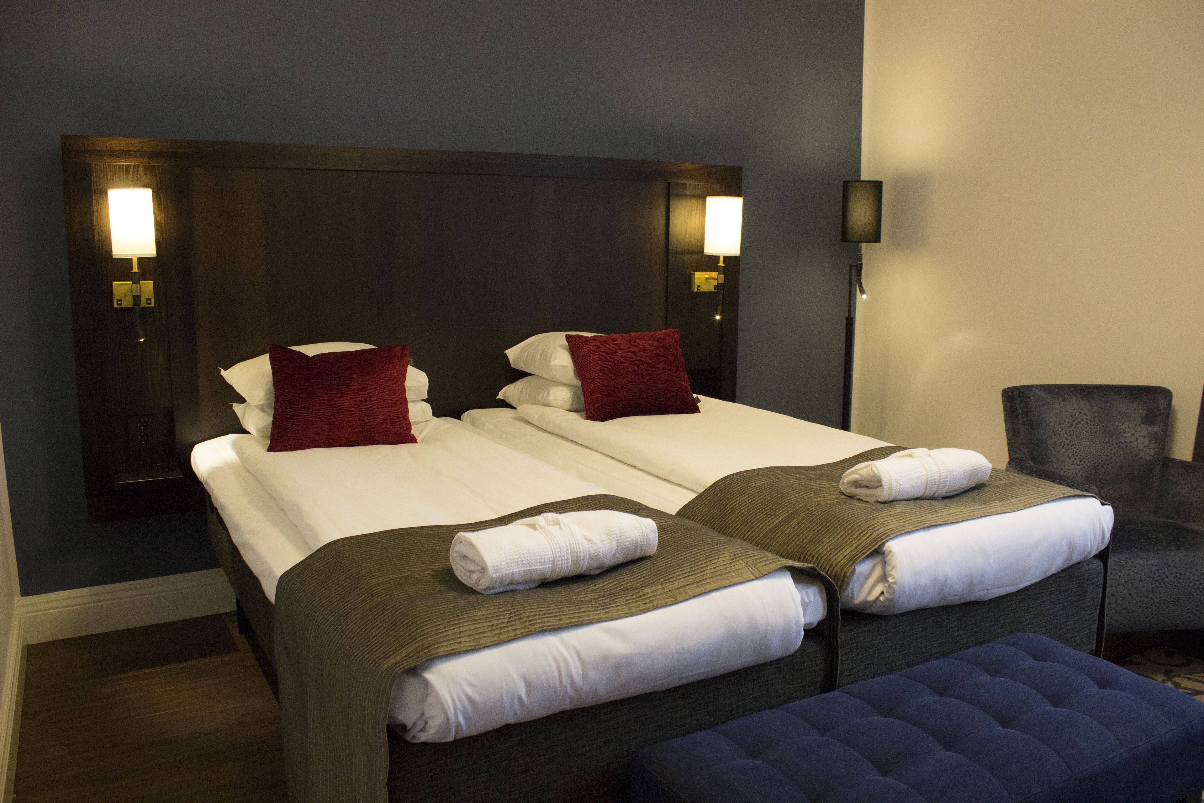 superior twin room | minibar, in-room safe, desk, laptop workspace