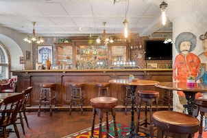 Bar (en la propiedad)