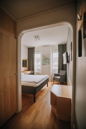 Familienzimmer, Nichtraucher