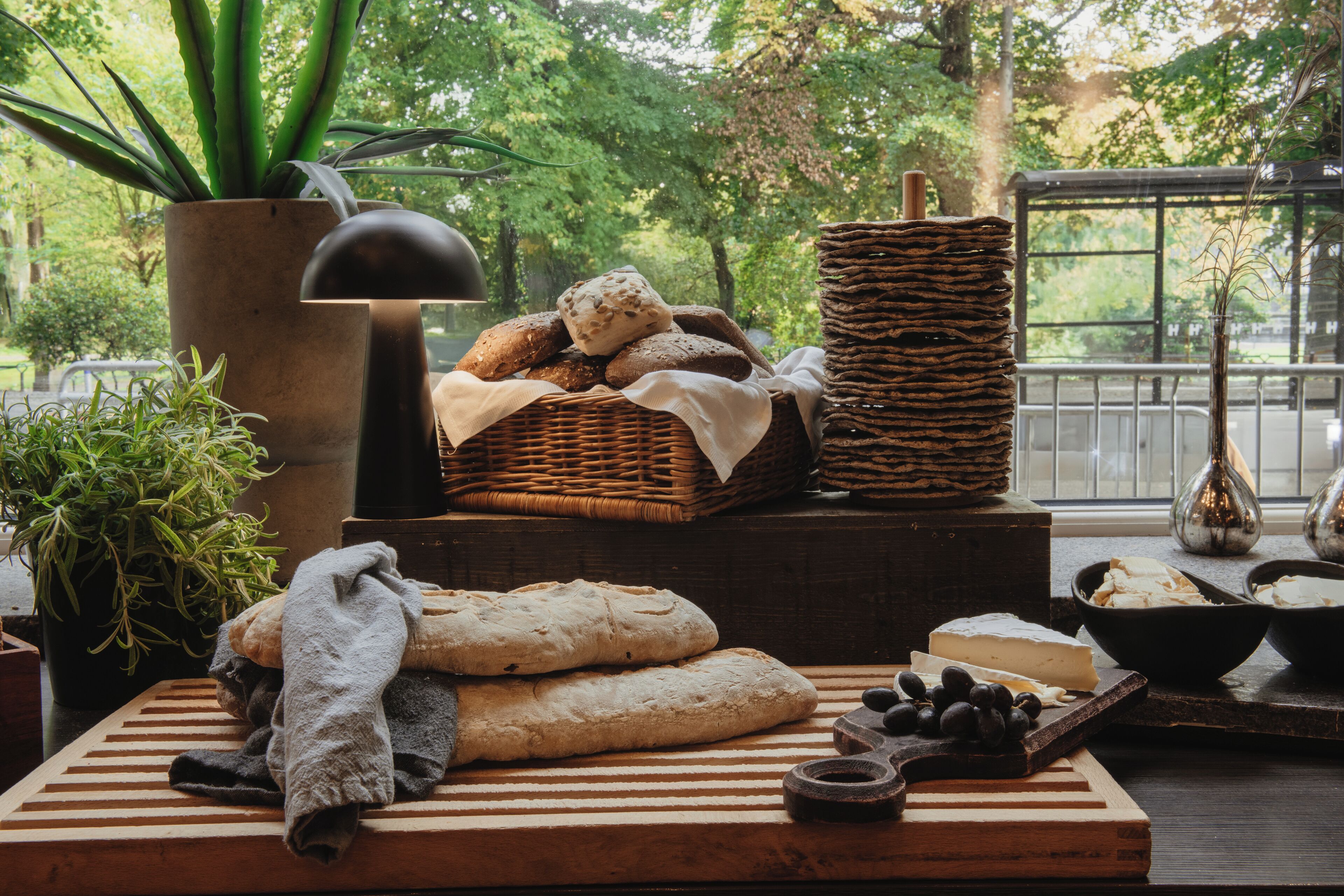 Free daily full breakfast 