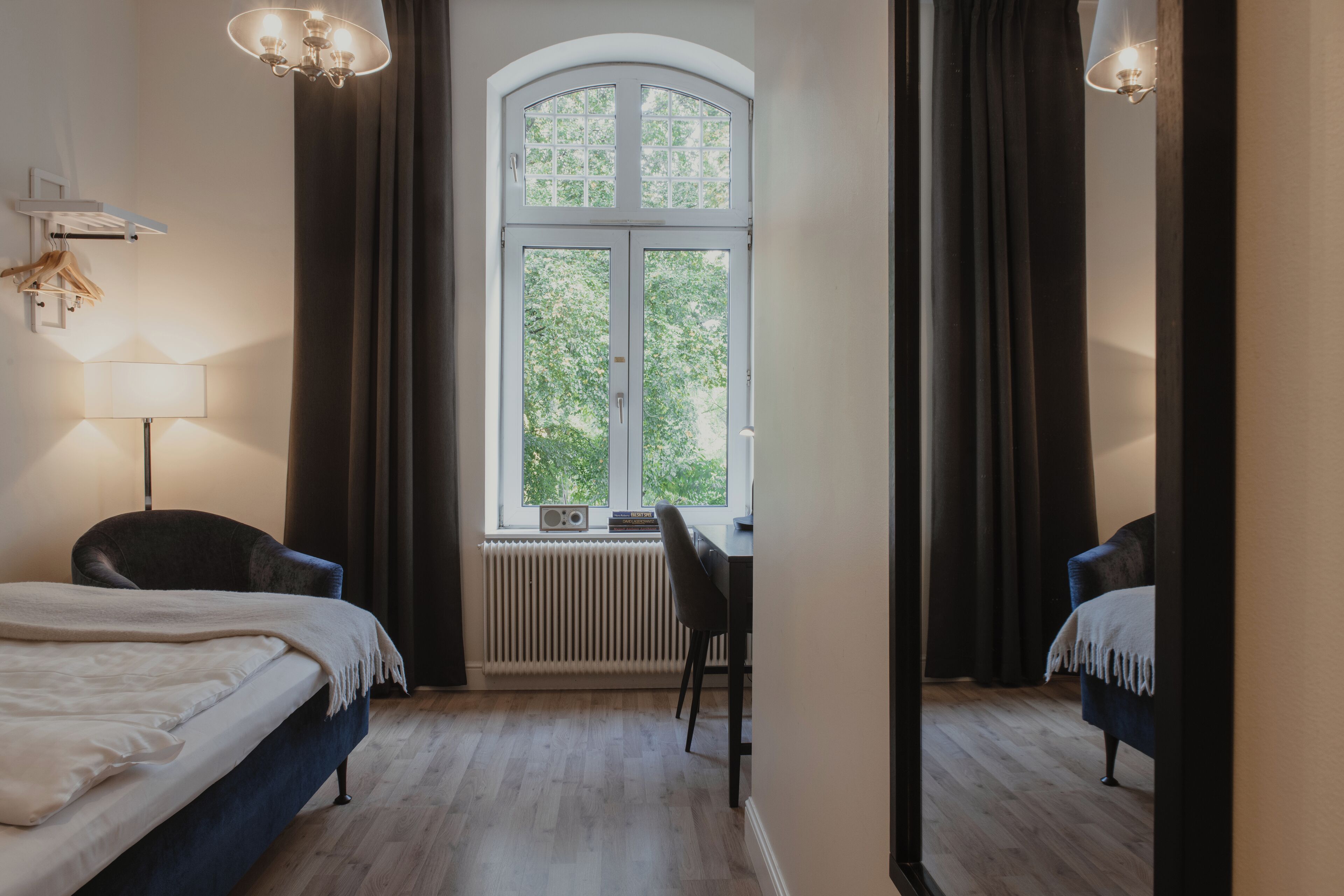 单人房 (Compact) | 办公桌、熨斗/熨衣板、婴儿床、折叠床/加床（额外收费）