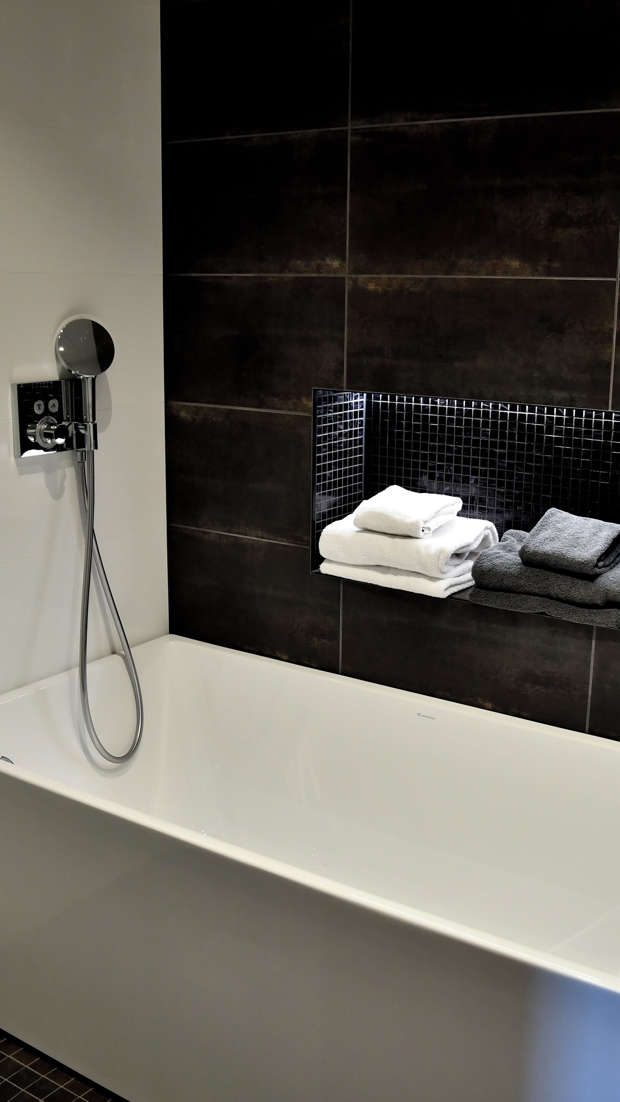 deluxe room, 1 queen bed with sofa bed, non smoking | desk, iron/ironing board, cots/infant beds, rollaway beds