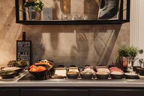 รวมอาหารเช้าสไตล์อังกฤษเต็มรูปแบบ ทุกวัน