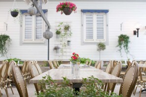 2 restaurants, breakfast, lunch, dinner served; local cuisine