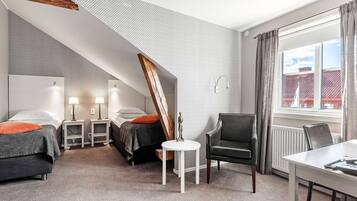 Standardrum - 2 enkelsängar - icke-rökare | 1 sovrum, minibar, värdeförvaringsskåp på rummet och skrivbord