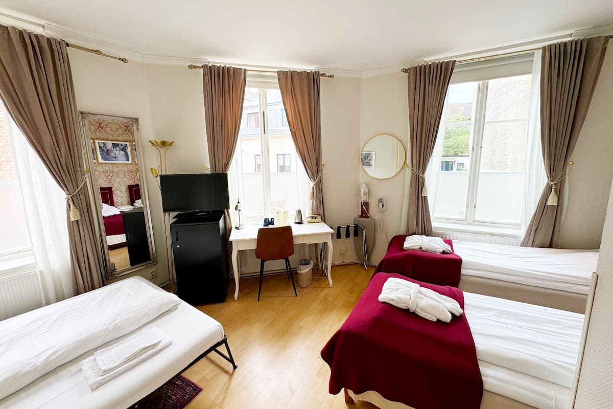 Chambre Familiale Double ou avec lits jumeaux (Sofa bed)