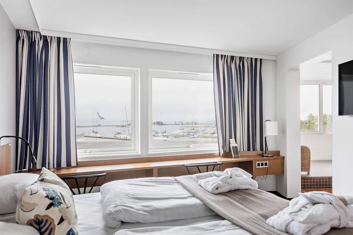 suite, 1 queen bed, jetted tub, sea view | view from room