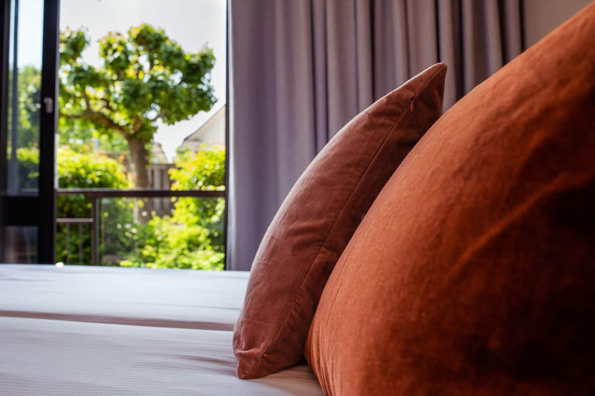 suite, non smoking (double) | individually decorated, blackout curtains, bed sheets