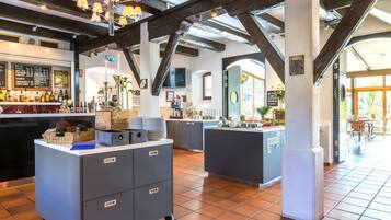 Gratis komplett frukost varje dag