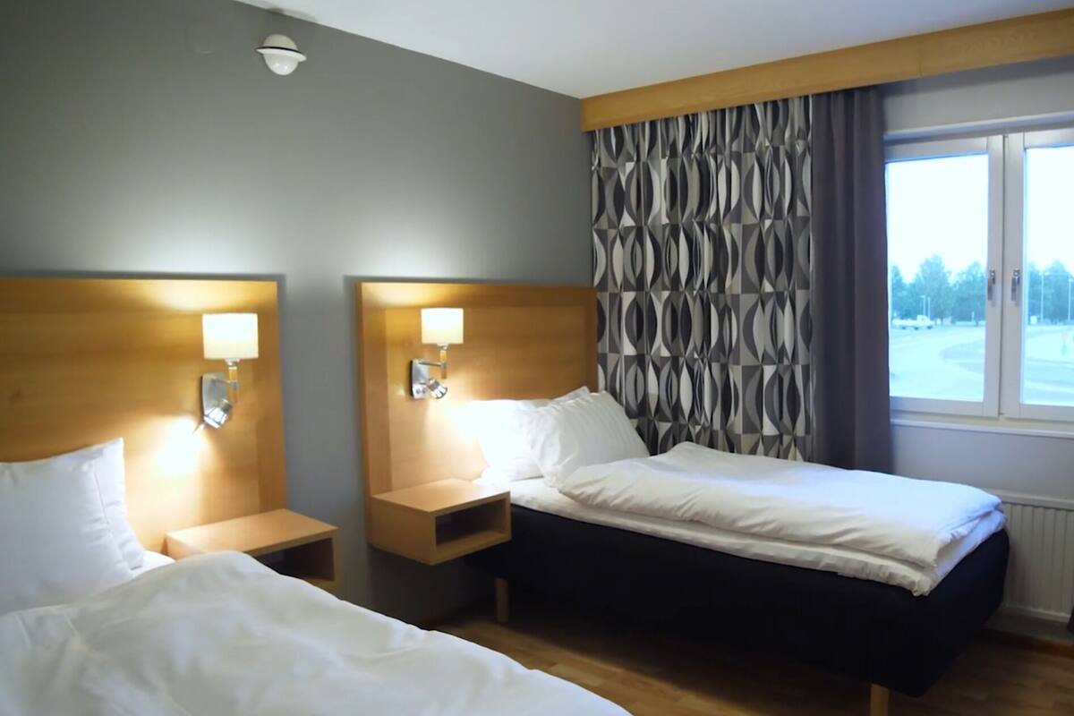 twin room | free wifi, bed sheets