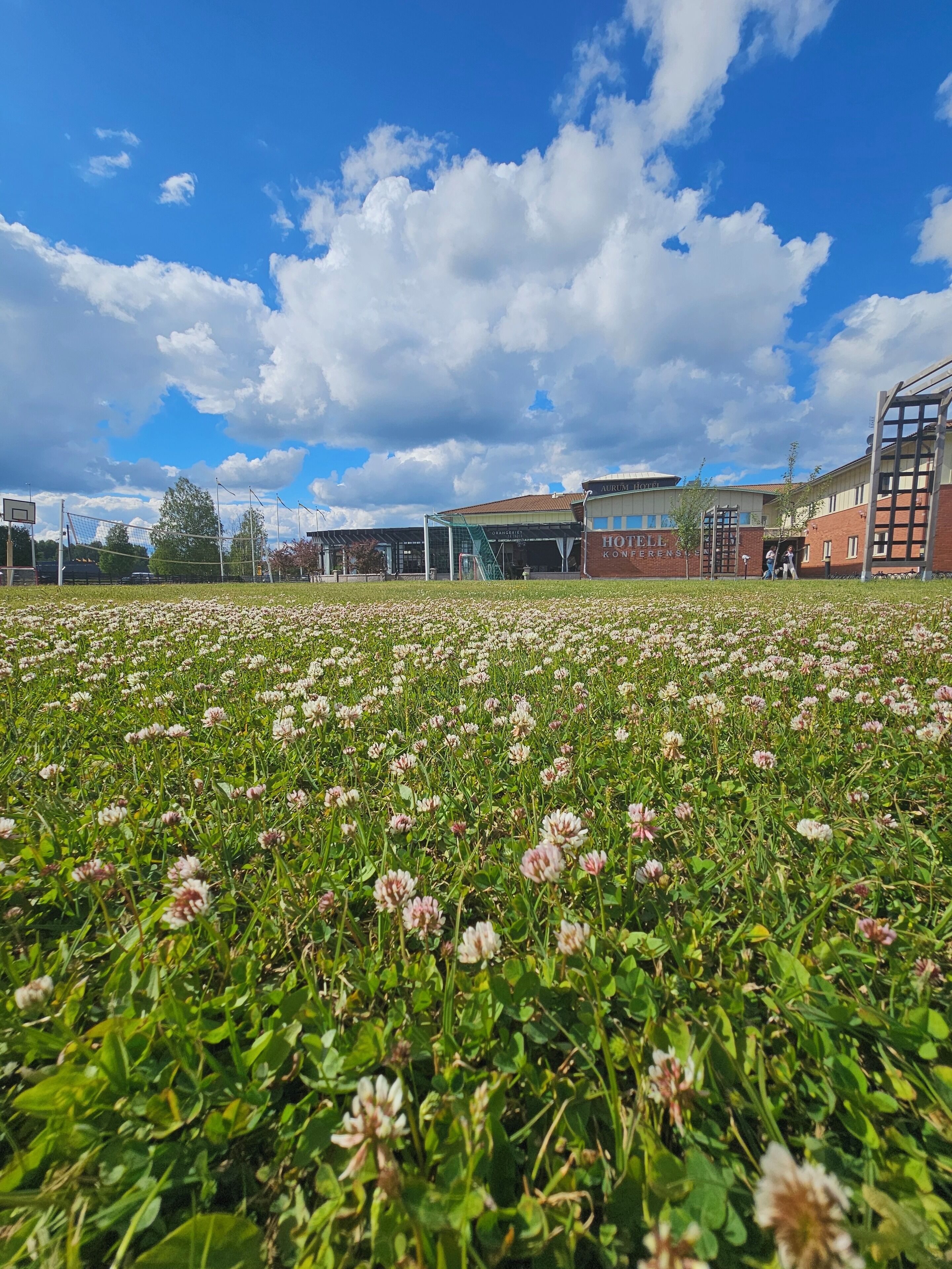 children’s play area – outdoor