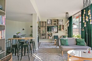 Lobby sitting area - First Hotel Brommaplan (Bromma)