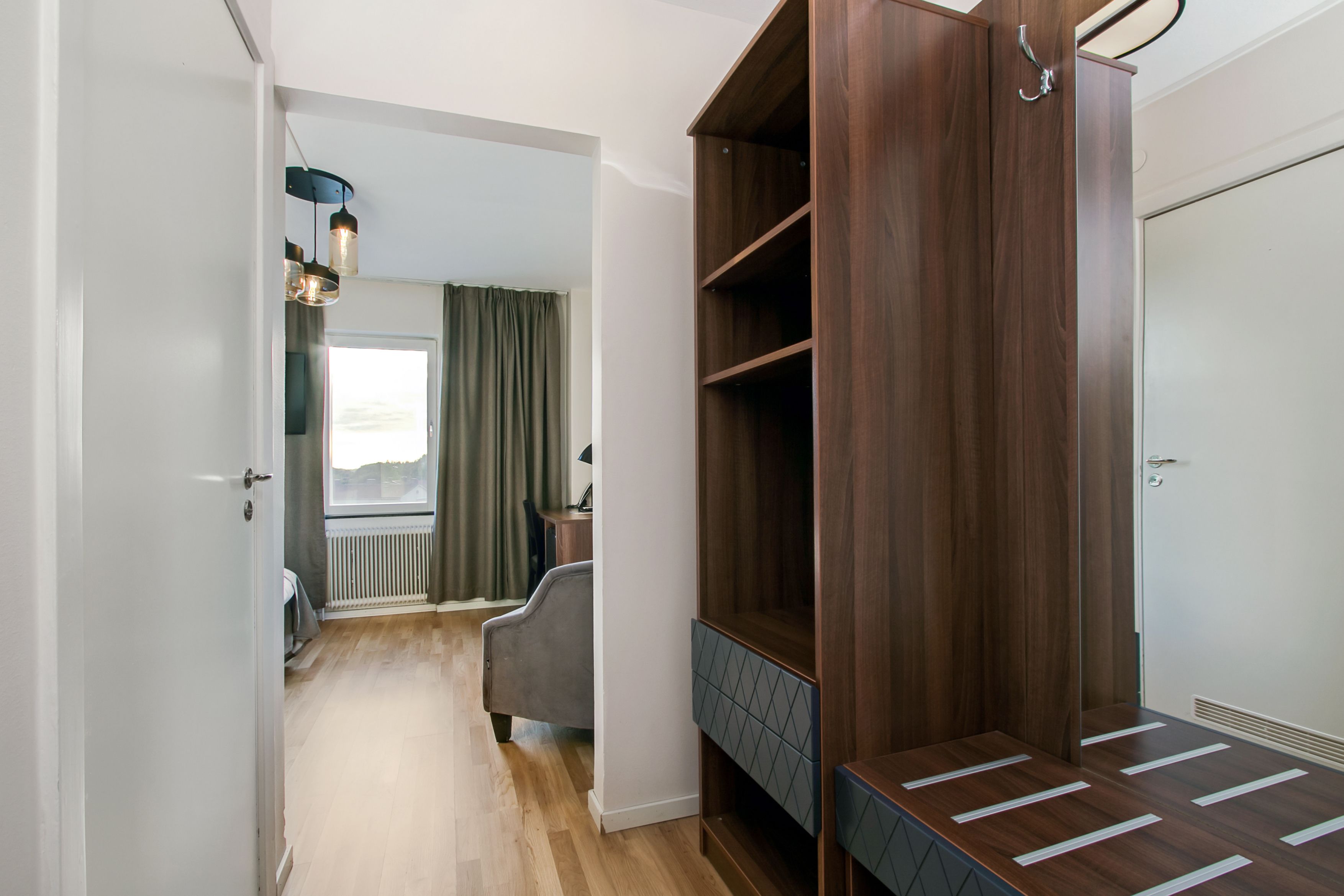 standard single room | room amenity