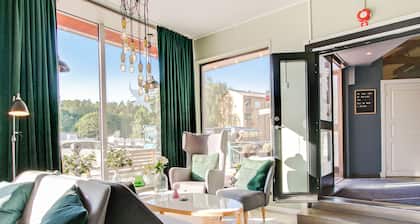 First Hotel Brommaplan