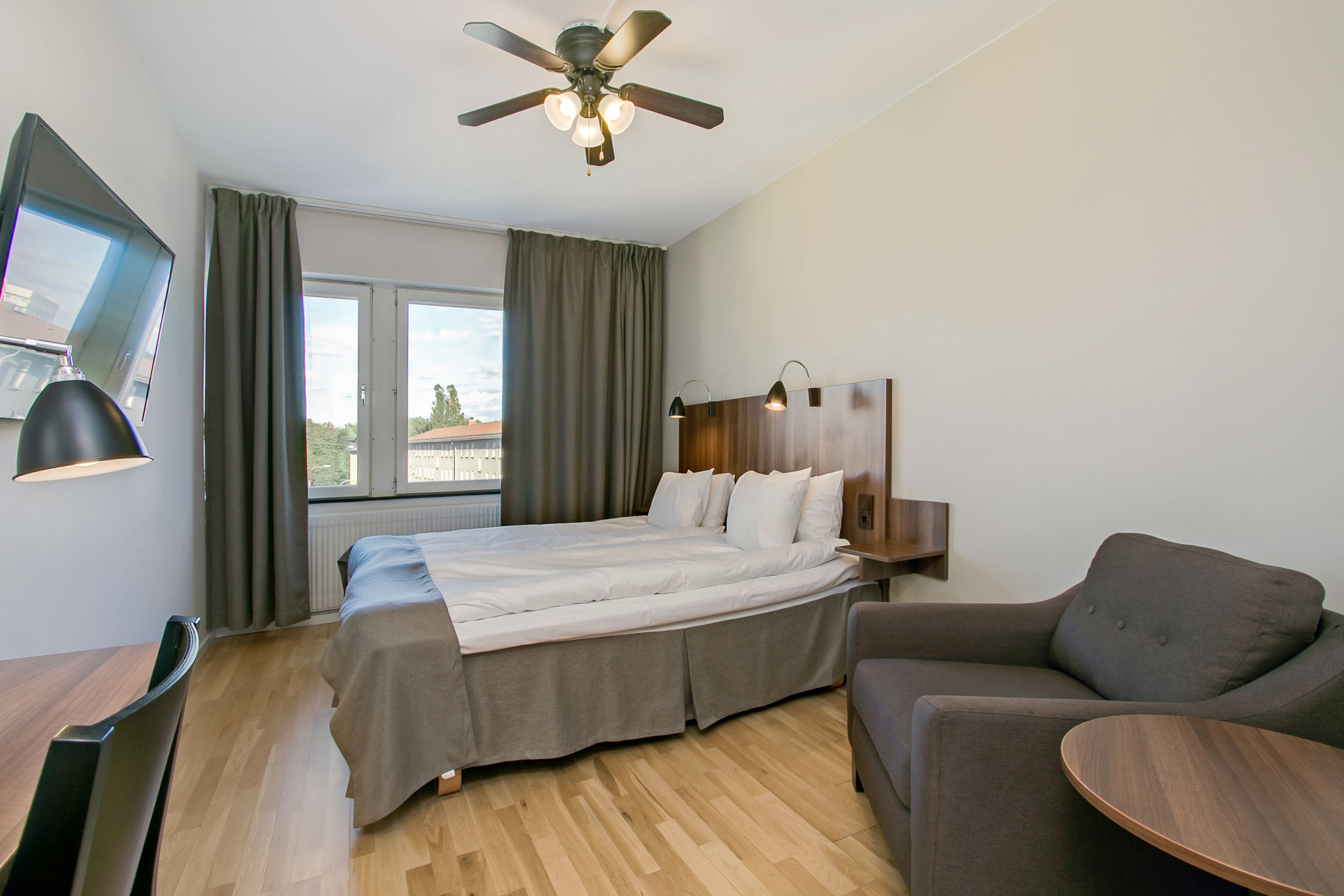 Standard Twin Room | Blackout drapes, free WiFi, bed sheets