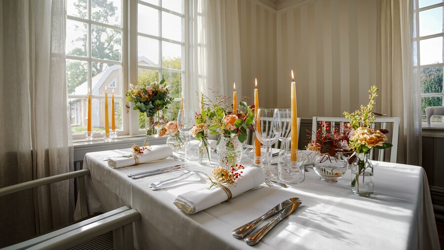 Ronnums Herrgård - Collection by Ligula