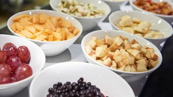 Café da manhã com buffet grátis todos os dias