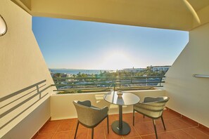 1 bedroom, minibar, in-room safe, desk