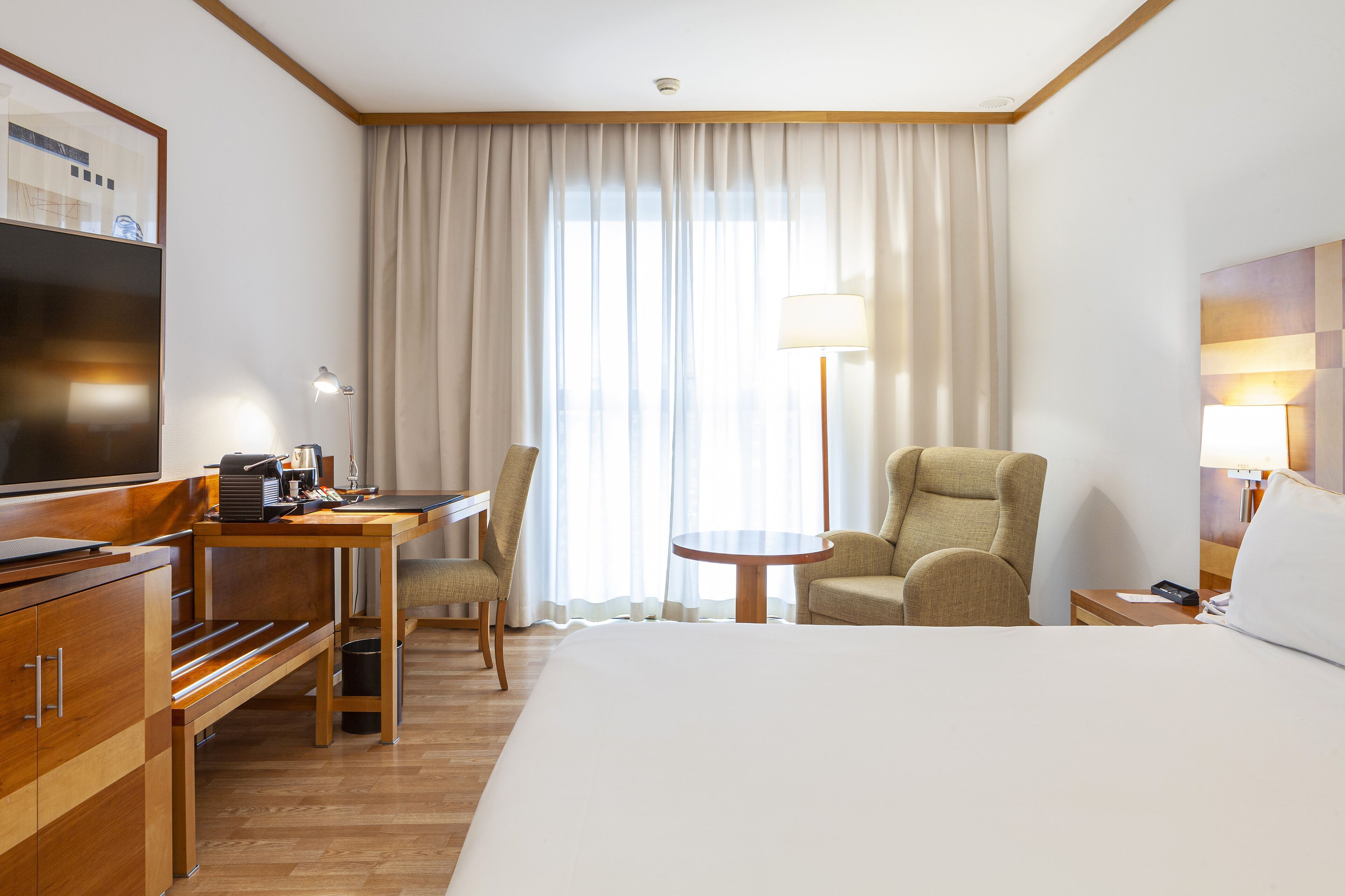 Minibar, in-room safe, desk, soundproofing