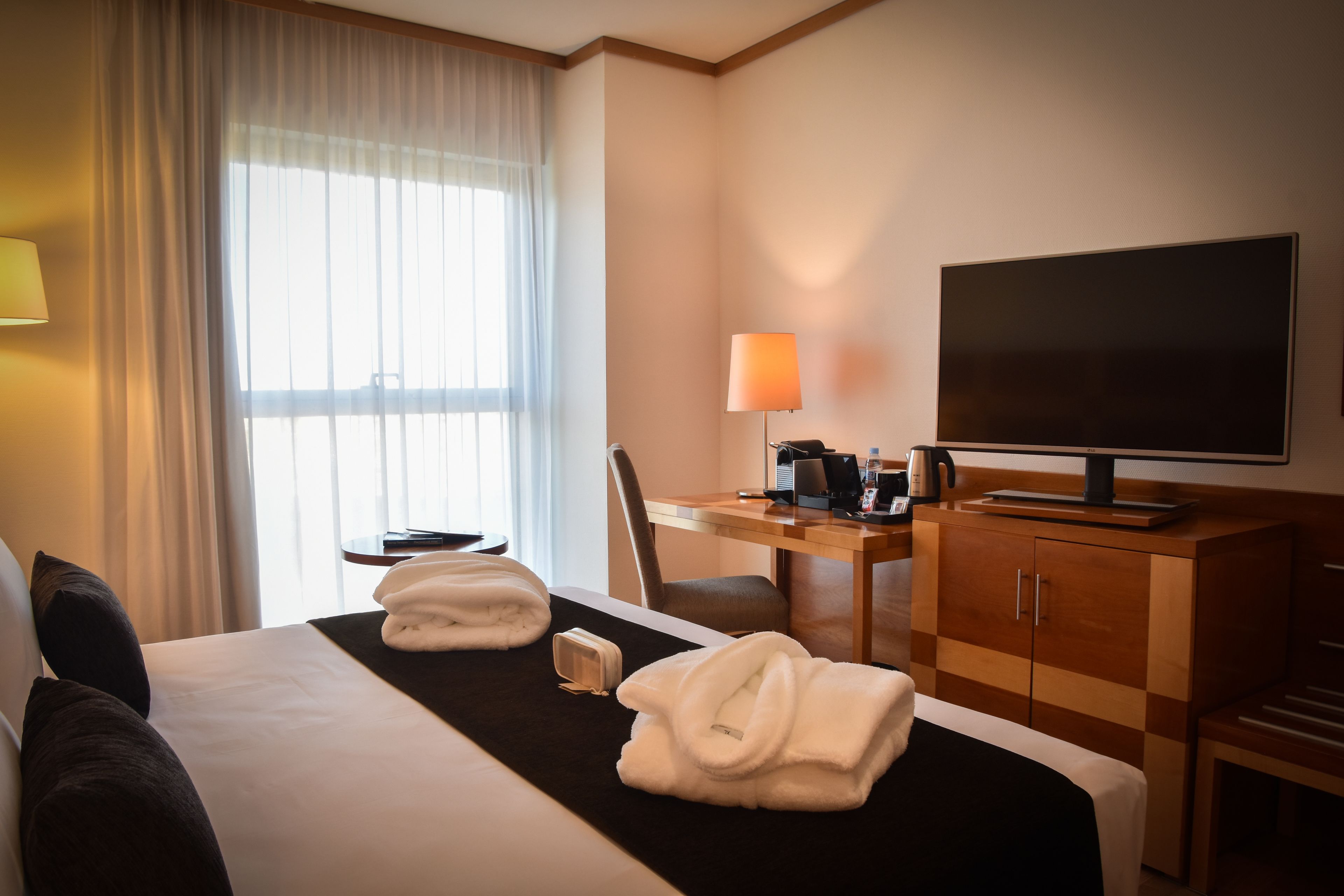 Suite familiale | Minibar, coffre-fort, bureau, système d’insonorisation