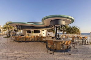 Poolside bar