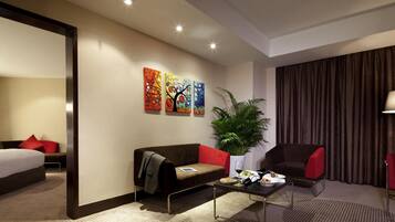 Superior Suite, 1 King Bed | Free minibar, in-room safe, desk, iron/ironing board