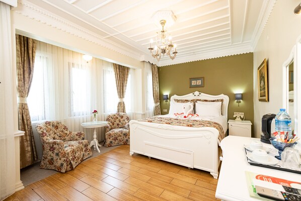 1 quarto, roupas de cama premium, frigobar, cofres nos quartos