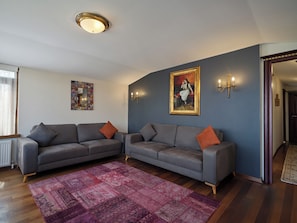 Standard Suite | 1 bedroom, premium bedding, minibar, in-room safe